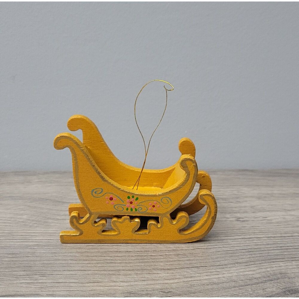 VTG Midwest Hand Painted Wooden Sleigh Christmas Ornament Floral Gold String